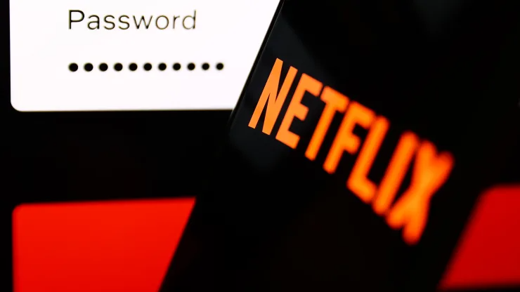 Netflix bắt đầu đàn áp việc chia sẻ mật khẩu ở 4 quốc gia - Ảnh 1.