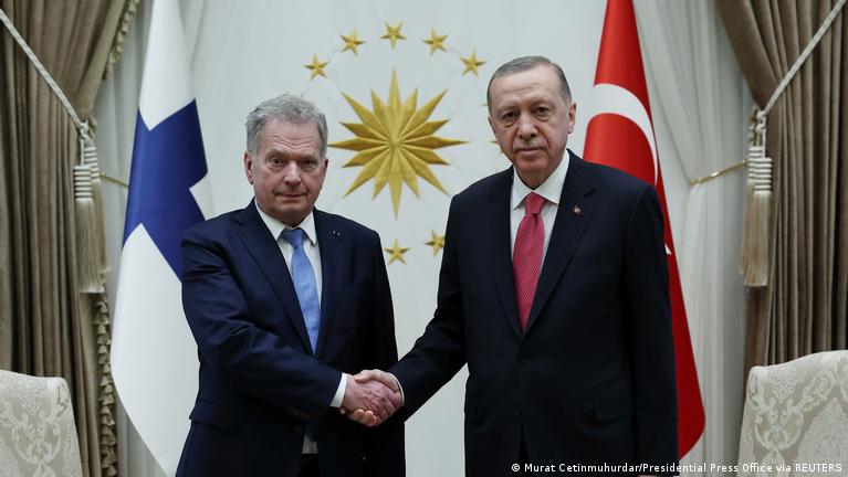 Thổ Nhĩ Kỳ sắp phê chuẩn cho Phần Lan gia nhập NATO nhưng 'nói không' với Thụy Điển

 - Ảnh 1.
