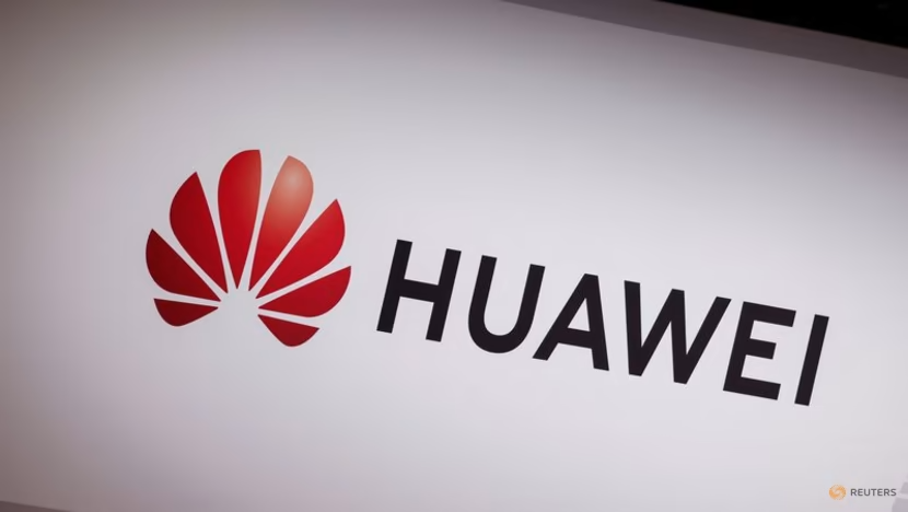 Huawei đã thay thế 13.000 linh kiện bị Mỹ cấm trong các sản phẩm của mình - Ảnh 1.