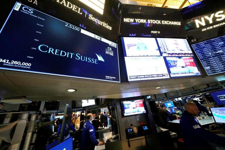 Thị trường châu Á chủ yếu giảm sau khi UBS đồng ý mua lại Credit Suisse - Ảnh 1.