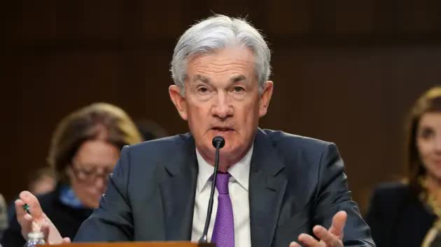Chủ tịch Fed Jerome Powell: 'Lãi suất ‘có khả năng cao hơn’ so với dự đoán trước đây' - Ảnh 1.