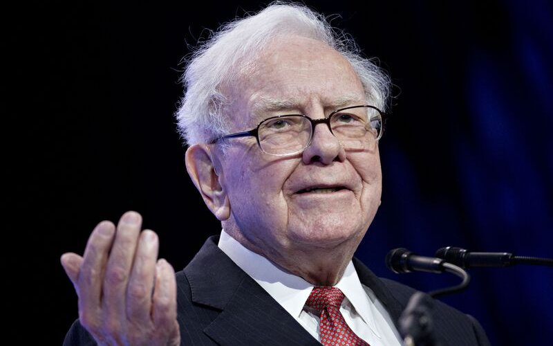 Tỷ phú Warren Buffett tuyên bố sẽ mạnh tay đầu tư vào Nhật Bản