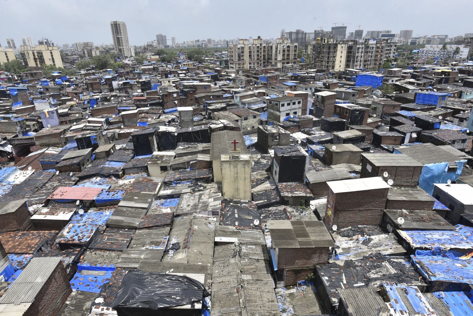Tỷ phú Gautam Adani sẽ thay đổi khu ổ chuột lớn nhất Ấn Độ thế nào? - Ảnh 2.