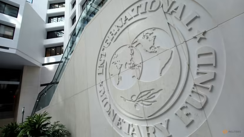 IMF kêu gọi các nước châu Á thắt chặt chính sách tiền tệ - Ảnh 1.