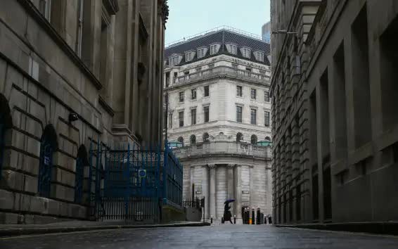 Ngân hàng Anh tăng lãi suất thêm 0,25%, loại trừ khả năng xảy ra suy thoái
