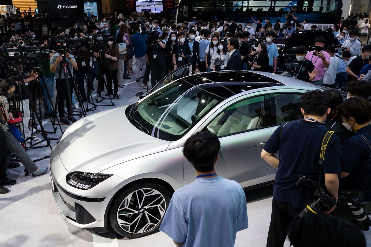 Hyundai tăng tốc từ thương hiệu bình dân, tham vọng cạnh tranh Tesla - Ảnh 3.