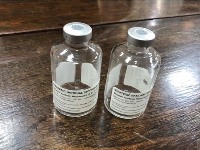 6 lọ thuốc hiếm WHO viện trợ khẩn cấp đã về đến TPHCM để cứu bệnh nhân ngộ độc botulinum - Ảnh 1.