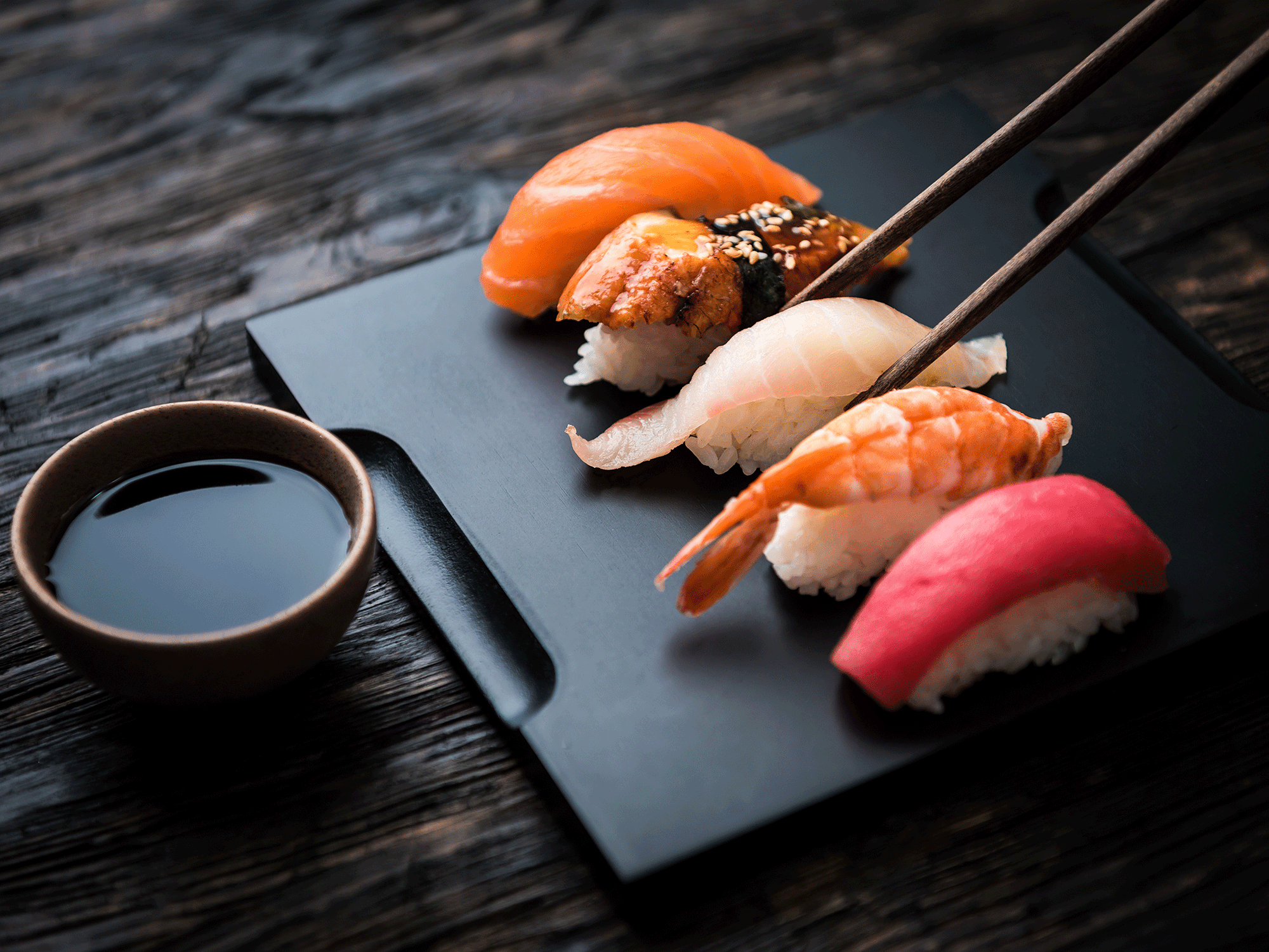 Tại sao người Nhật ăn cá sống mỗi ngày mà không sợ bị nhiễm ký sinh trùng? - Ảnh 1.
