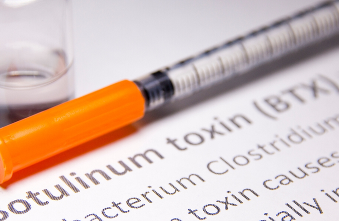 Tại sao botulinum được dùng trong làm đẹp lại không gây ngộ độc?  - Ảnh 2.