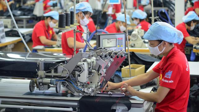PMI Việt Nam tháng 4: Giảm mạnh về sản lượng và số lượng đơn đặt hàng mới  - Ảnh 1.