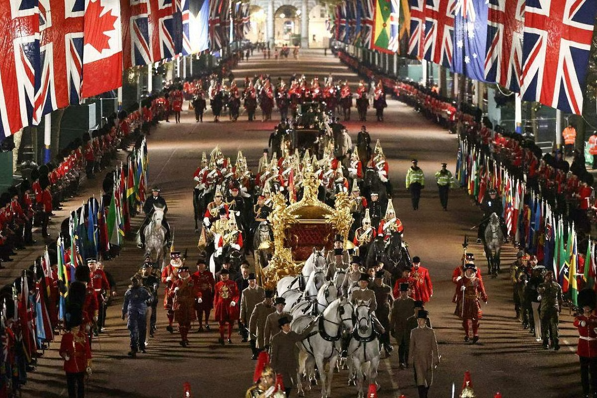 Nước Anh chuẩn bị cho lễ đăng quang của Vua Charles III vào hôm nay - Ảnh 9.