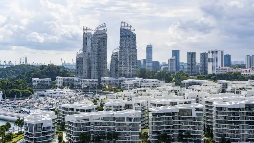 Vì sao giới siêu giàu nước ngoài vẫn đua nhau mua bất động sản hạng sang ở Singapore? - Ảnh 1.