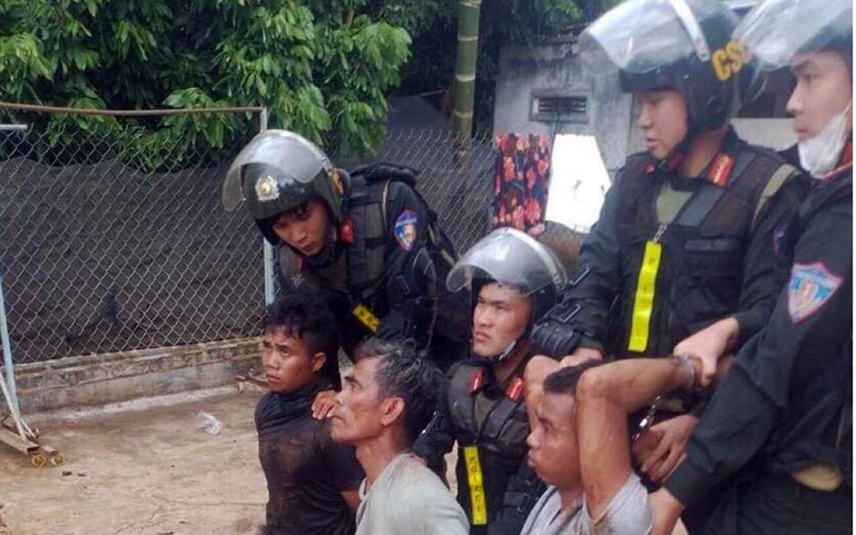 Công an bắt 45 đối tượng trong vụ dùng súng tấn công trụ sở UBND xã ở Đắk Lắk