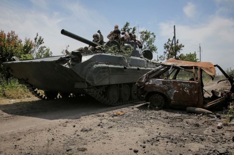 Tư lệnh quân đội Mỹ: 'Cuộc phản công của Ukraina rất khó khăn' - Ảnh 1.