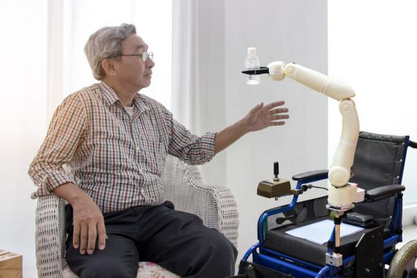 Robot chăm sóc: Giải pháp cho dân số già của Trung Quốc  - Ảnh 5.