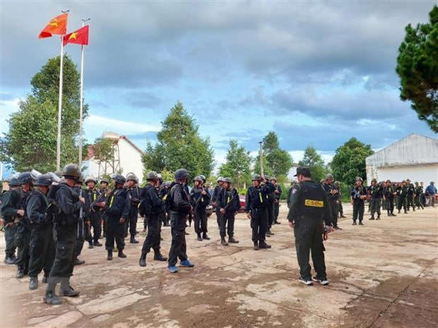 Vụ nổ súng ở Đắk Lắk: 75 người bị khởi tố tội khủng bố - Ảnh 1.