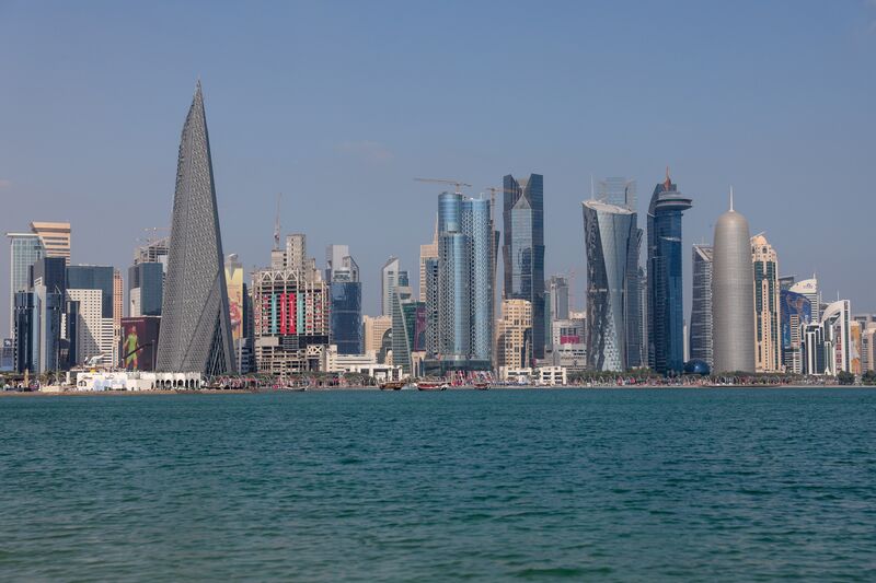 Doha và Dubai đứng đầu danh sách thị trường việc làm cạnh tranh nhất thế giới - Ảnh 1.
