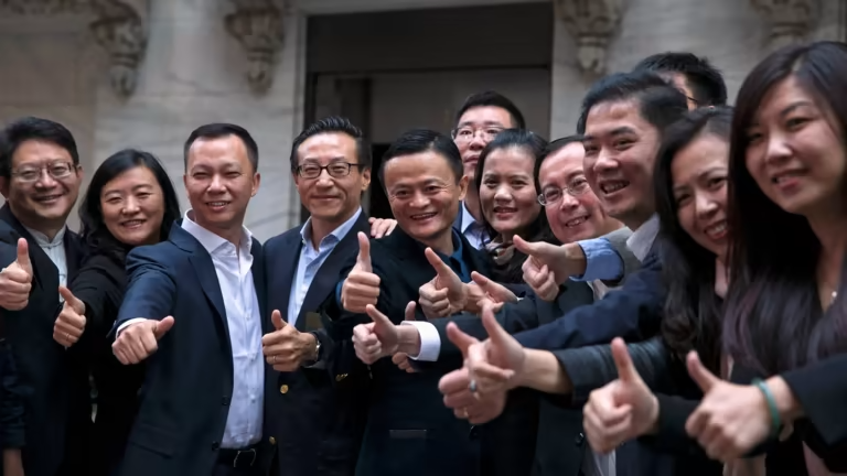 Liệu ông Joe Tsai có thể đưa Alibaba trở lại thời hoàng kim? - Ảnh 3.