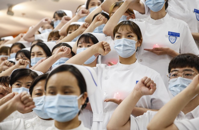 Philippines: thuê y tá không bằng cấp vì khủng hoảng nhân viên y tế - Ảnh 1.