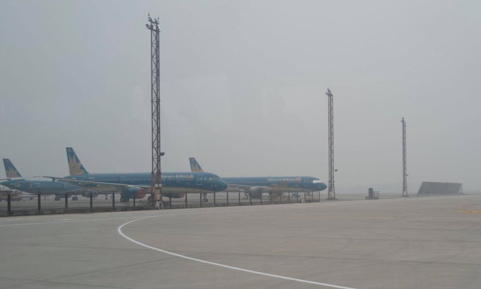 Trưa nay bão Talim vào biên giới Việt - Trung, đóng cửa 3 sân bay tránh bão - Ảnh 3.