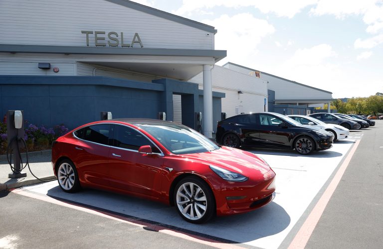 Tesla báo cáo doanh thu đạt kỷ lục trong quý 2 nhờ chiến lược giảm giá - Ảnh 2.