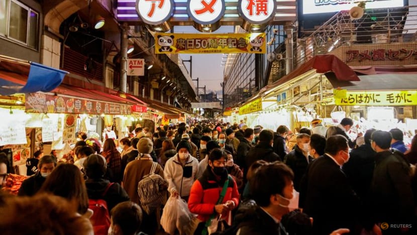 Dân số Nhật Bản giảm nhanh trong khi cư dân nước ngoài tăng kỷ lục - Ảnh 1.