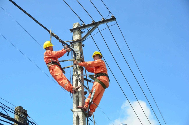 Đề xuất biểu giá điện sinh hoạt mới, dự kiến lên mức 3.457 đồng/kWh - Ảnh 1.