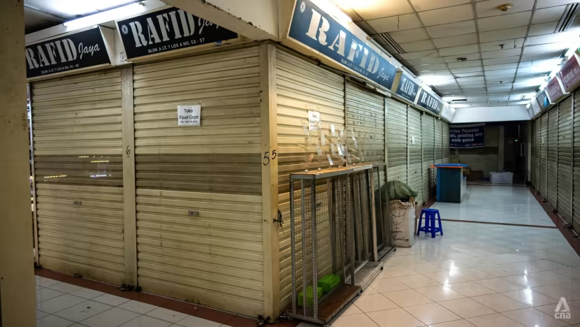 Bùng nổ thương mại điện tử khiến các trung tâm mua sắm của Indonesia gặp khó - Ảnh 5.