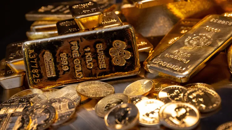 Chuyên gia kỳ vọng giá vàng thế giới chạm mốc 2.500 USD/ounce - Ảnh 1.