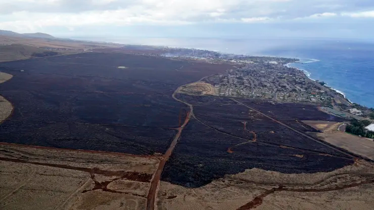 Cảnh tượng như ngày tận thế do cháy rừng thảm khốc ở Hawaii - Ảnh 2.