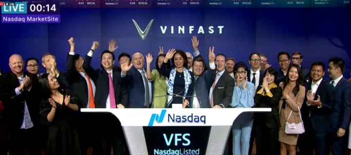 VinFast chính thức niêm yết trên sàn chứng khoán Nasdaq, giá trị vốn hóa hơn 23 tỷ USD - Ảnh 2.