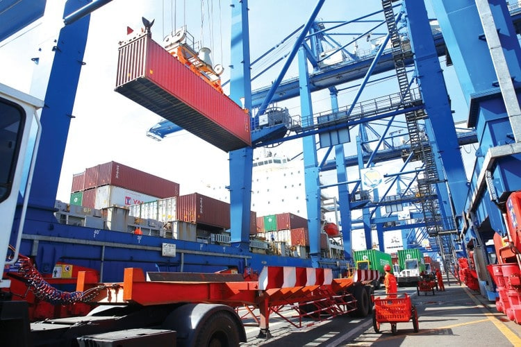 Xuất nhập khẩu hàng hoá tháng 8 khởi sắc, tăng 6,7% - Ảnh 1.