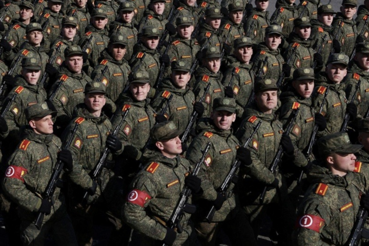 Putin ký lệnh tuyển quân, kêu gọi 130.000 công dân nhập ngũ - Ảnh 1.