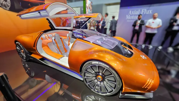 Chiêm ngưỡng những chiếc xe được trưng bày tại triển lãm xe hơi lớn nhất thế giới - Ảnh 4.