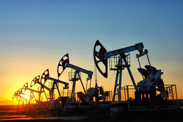 EIA kỳ vọng giá dầu thô sẽ ổn định vào năm 2024 và 2025- Ảnh 1.