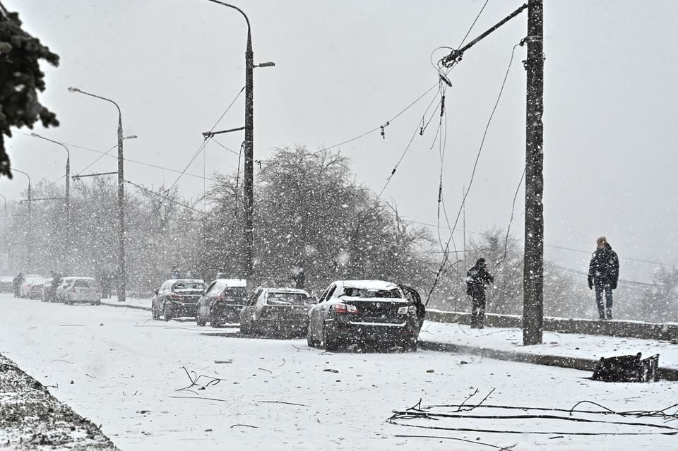 Hơn 1.000 thị trấn Ukraina mất điện do mùa đông khắc nghiệt- Ảnh 1.