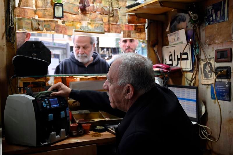 Nền kinh tế Lebanon chao đảo khi xung đột tại Gaza gia tăng- Ảnh 3.