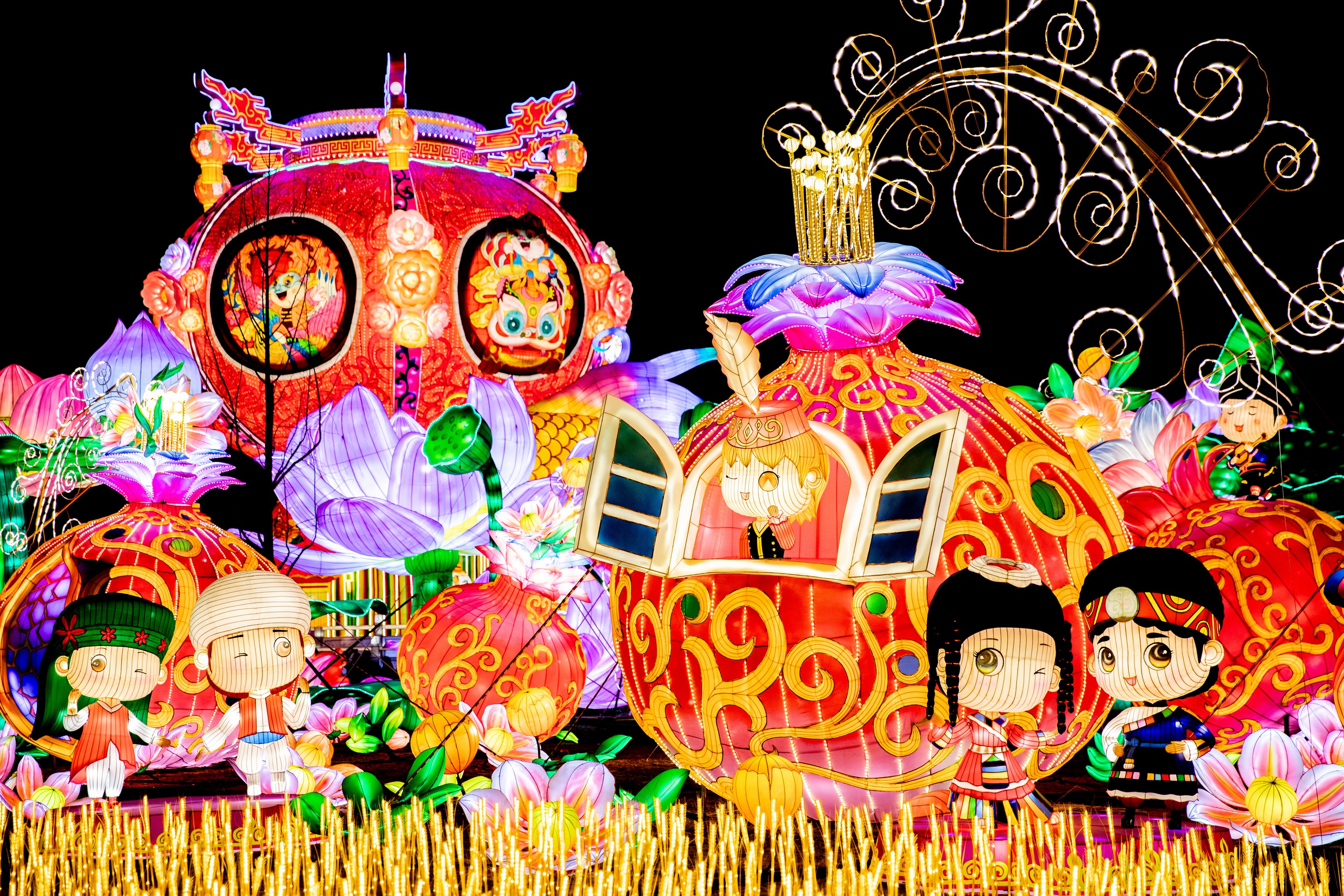 Lễ hội đèn lồng rực rỡ ở Trung Quốc- Ảnh 1.