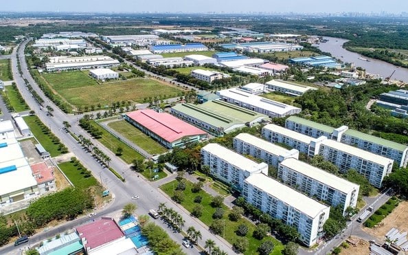 Vốn 'khủng' FDI dồn dập đổ vào bất động sản Việt Nam tháng đầu năm 2024