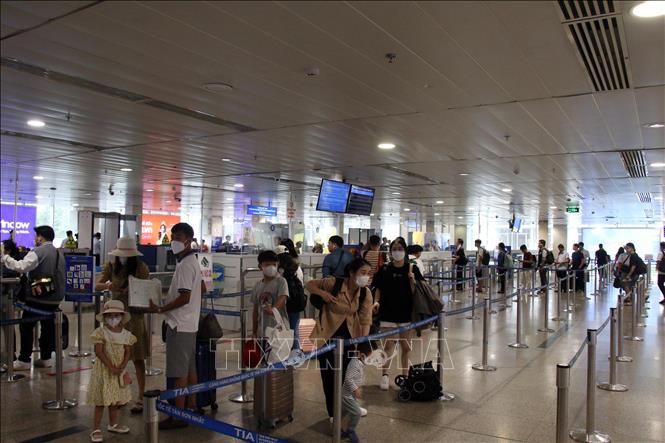 Chậm chuyến giảm, sân bay Tân Sơn Nhất bớt áp lực- Ảnh 1.
