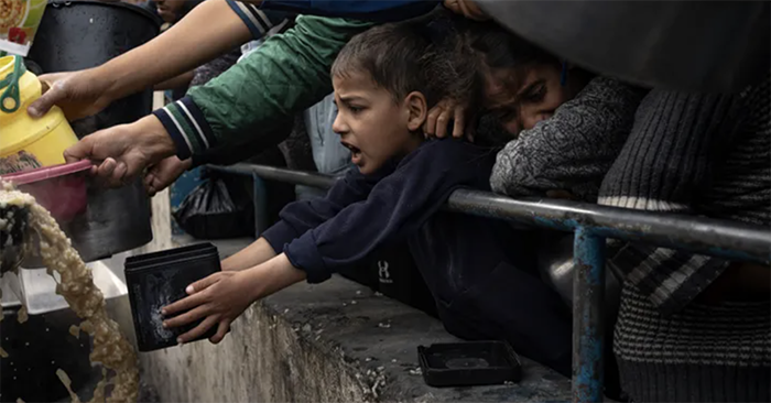 Hỗn loạn giành giật viện trợ ở Gaza, khủng hoảng nạn đói chưa từng có- Ảnh 5.