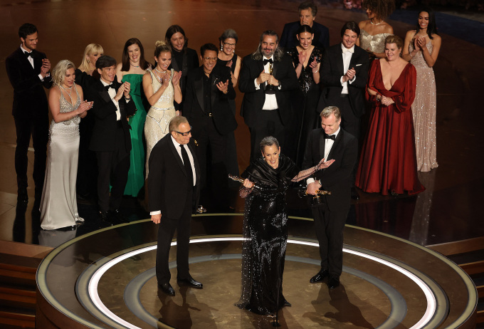 'Oppenheimer' đại thắng với 7 giải Oscar 2024- Ảnh 1.