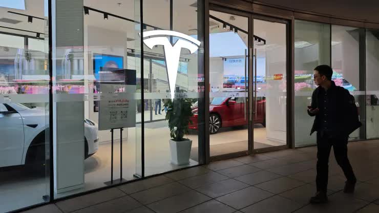 Giá Tesla Model Y tăng 1.000 USD vào ngày 1/4- Ảnh 1.