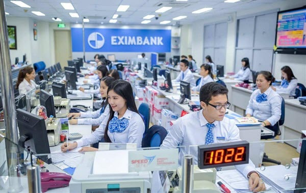 Vụ nợ thẻ tín dụng, Eximbank nói không thu khoản nợ 8,8 tỷ đồng- Ảnh 1.