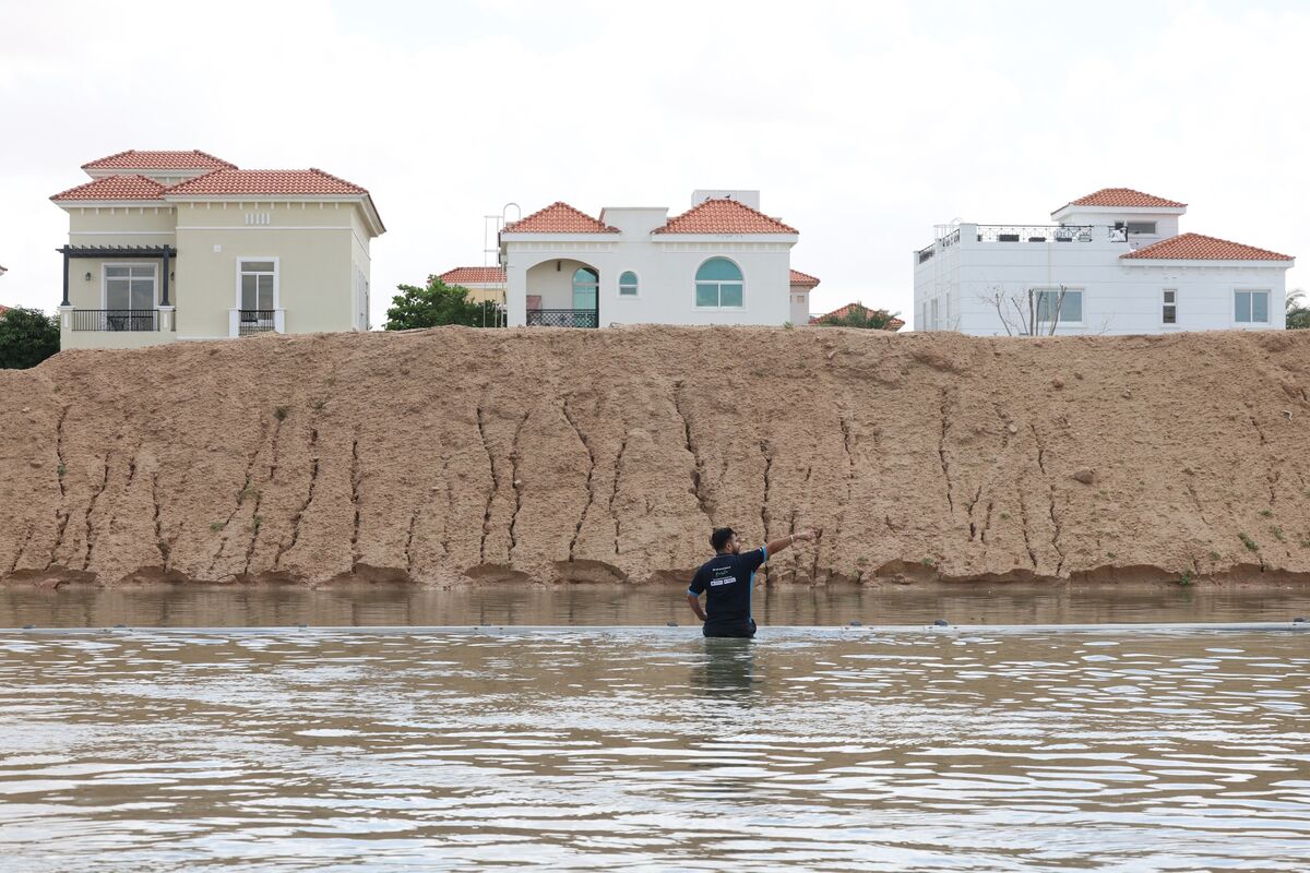 Lũ lụt ở Dubai bộc lộ điểm yếu trước khí hậu thay đổi nhanh chóng- Ảnh 9.