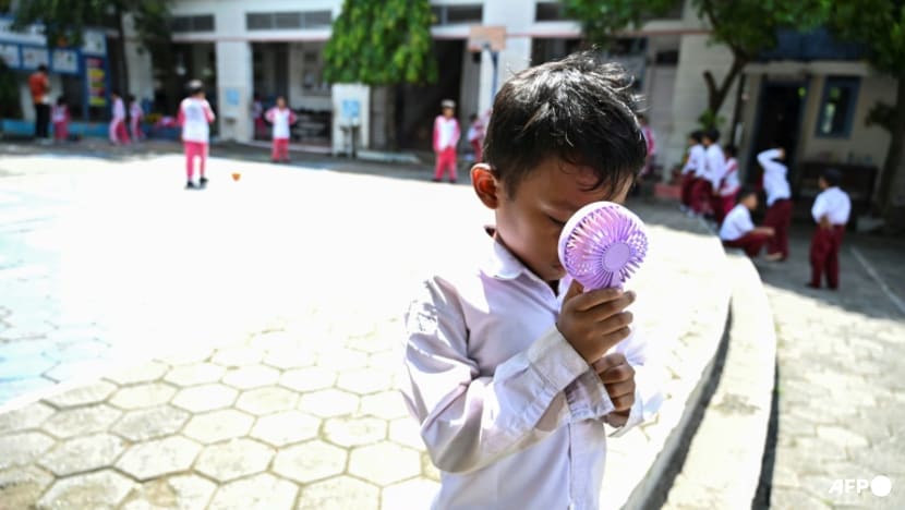 Nhiệt độ tháng 4 ở Indonesia nóng nhất hơn 4 thập kỷ- Ảnh 1.