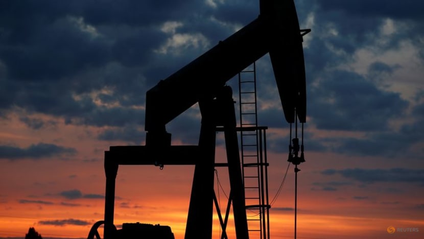 Giá dầu tăng cao do rủi ro nguồn cung gia tăng- Ảnh 1.