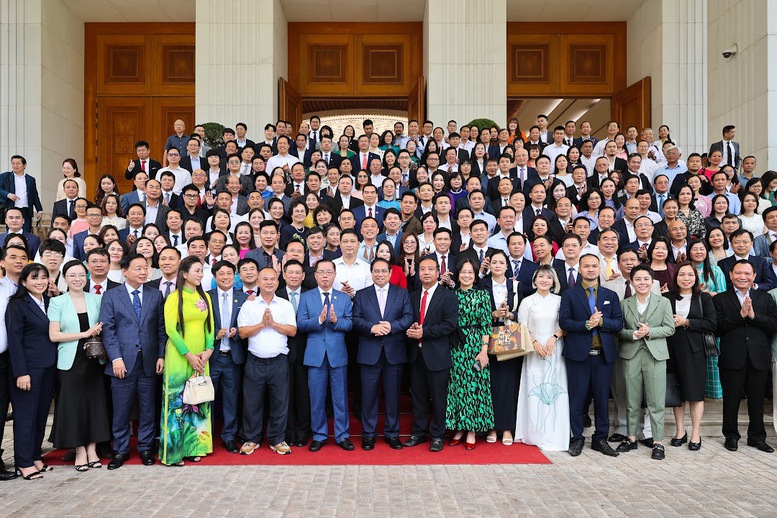 Thủ tướng: Giải quyết xong các yêu cầu, khó khăn của doanh nghiệp trong vòng 2 tuần- Ảnh 7. Thủ tướng: Giải quyết xong các yêu cầu, khó khăn của doanh nghiệp trong vòng 2 tuần- Ảnh 7.