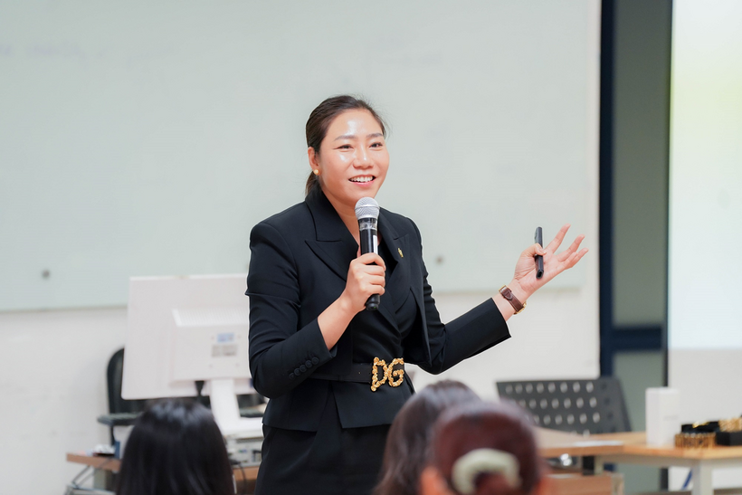 Chinh phục ngành ngân hàng 4.0: Những kỹ năng giúp bạn tỏa sáng- Ảnh 2. Chinh phục ngành ngân hàng 4.0: Những kỹ năng giúp bạn tỏa sáng- Ảnh 2.