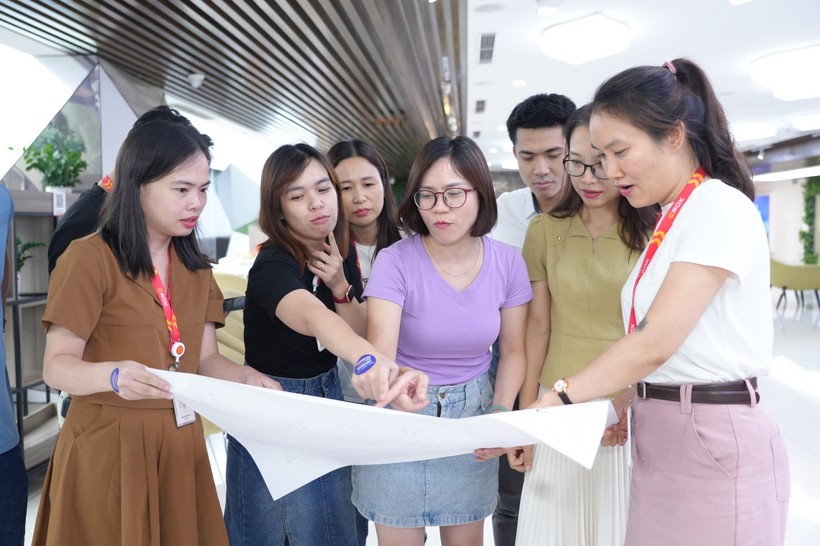 Năm thứ hai liên tiếp, ROX Group được bình chọn là “Nơi làm việc tốt nhất Việt Nam”- Ảnh 3. Năm thứ hai liên tiếp, ROX Group được bình chọn là “Nơi làm việc tốt nhất Việt Nam”- Ảnh 3.